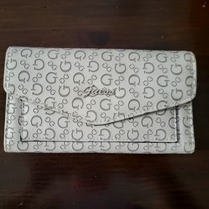 Guess wallet